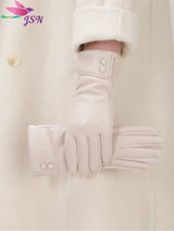 شي إن زوج واحد من الإبزيم الجلدي الأنيق بلون موحد، مناسب للإطلالات الكاجوال