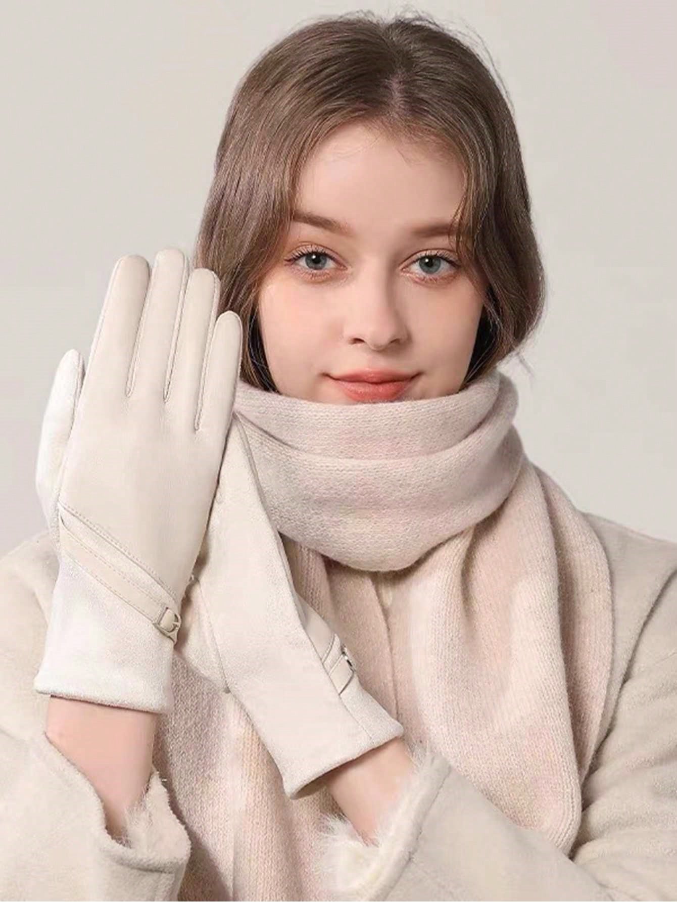 شي إن زوج واحد من الإبزيم الجلدي الأنيق بلون موحد، مناسب للإطلالات الكاجوال