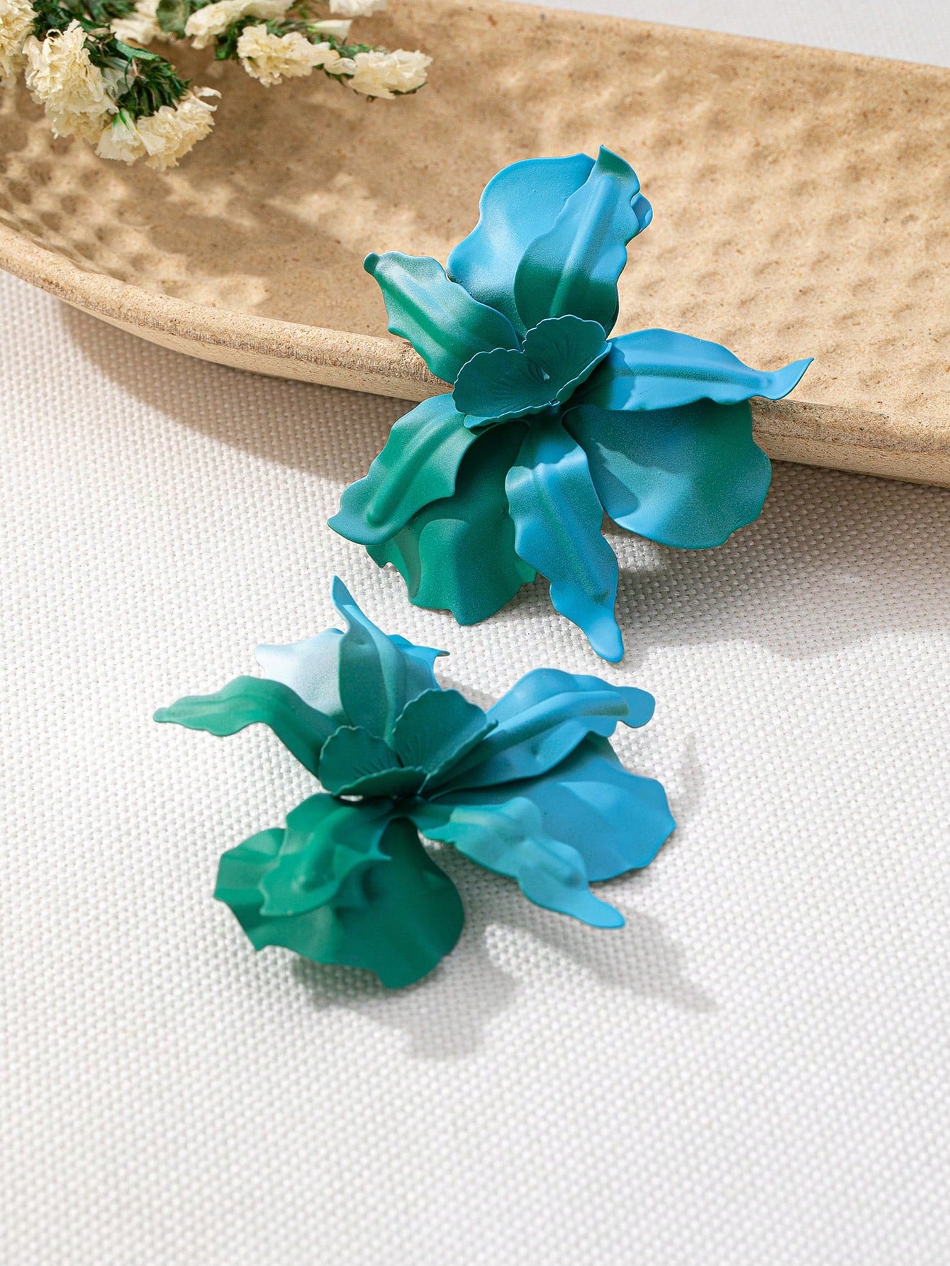 SHEIN 1 Pair Vacation Style Metal Flower Pendant Earrings, Suit