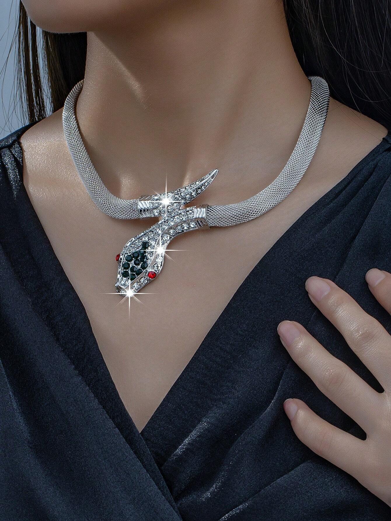 SHEIN 1pc Fashion Rhinestone Serpent Necklace