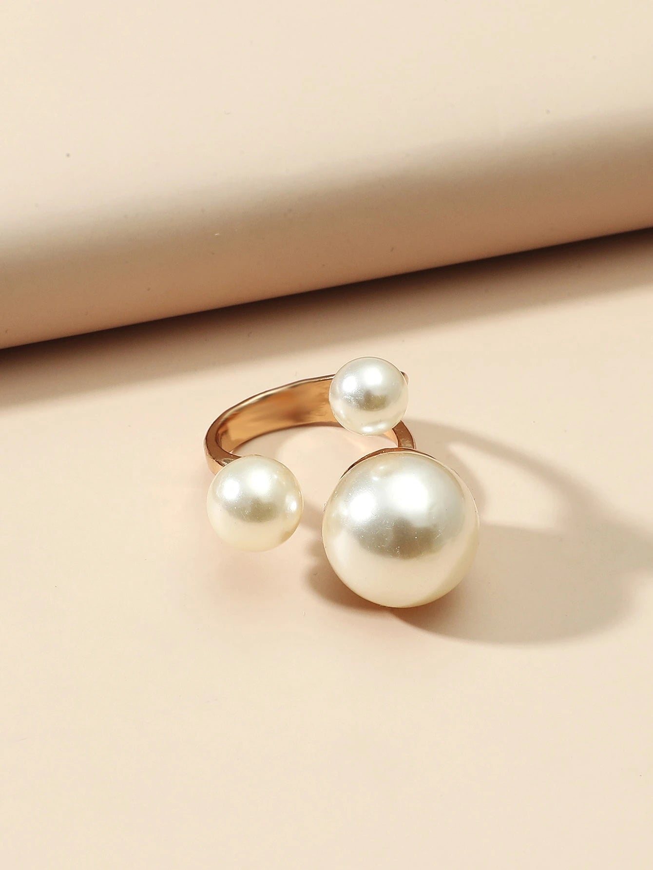 SHEIN 1pc Fashionable Minimalist Pearl Ring, Suitable For Women's