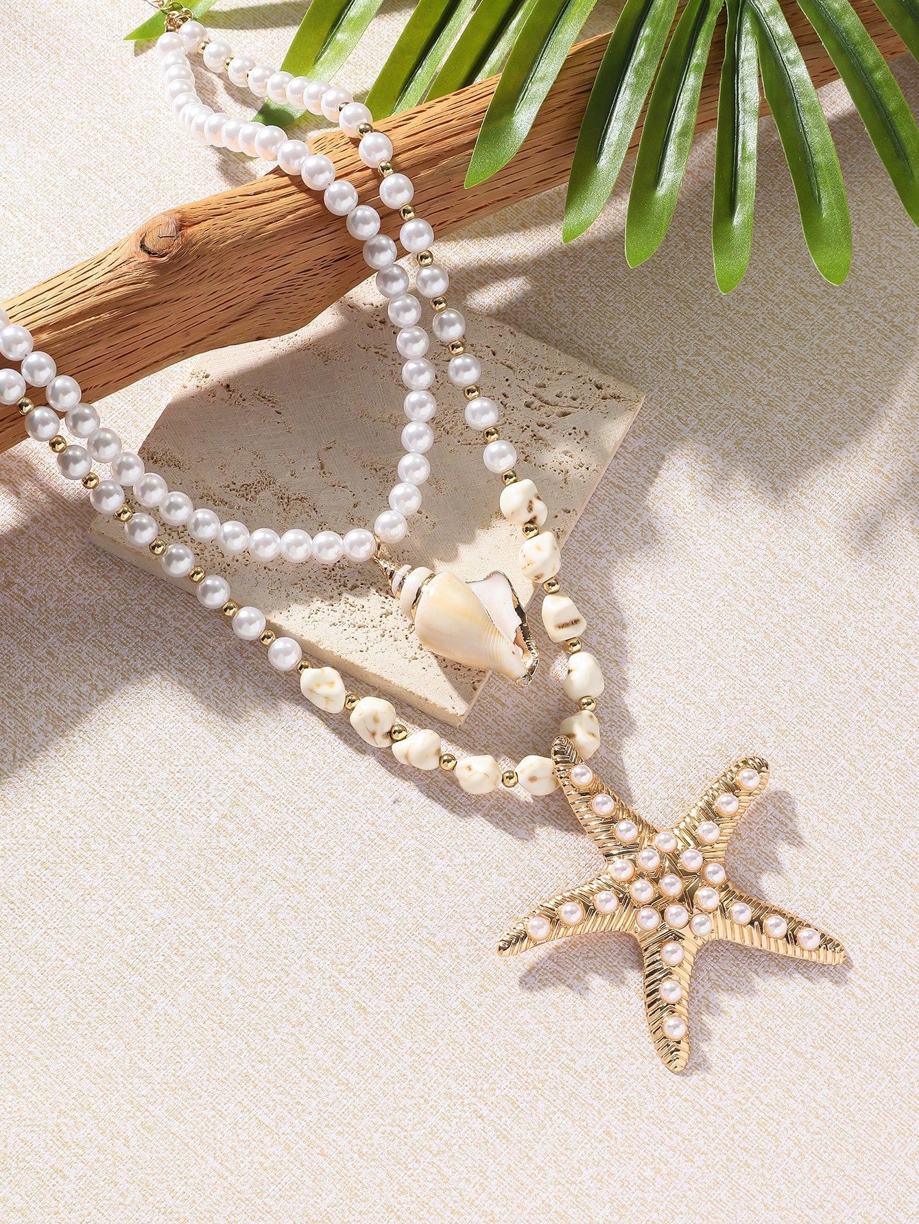 SHEIN 1pc Handmade Multi-Layer Beaded Stone, Pearl, Metal Golden Starfish Pendant Necklace, Beach, Party, Travel, Vacation, Casual, Versatile Women Necklace, Exaggerated Large Starfish Necklace