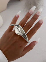 1pc Vintage Asymmetrical Metal Leaf Knuckle Ring