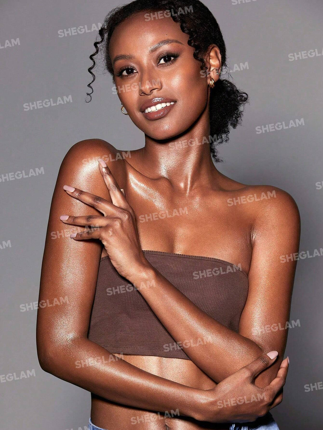 SHEGLAM Sunkissed Body Highlighter - Athena Valentine Day Decor Love Gift Winter Y2K - view 3