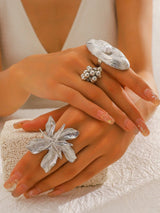 SHEIN 3pcs Exaggerated Metal Large Flower, Small Ball, Spiral Design Rings