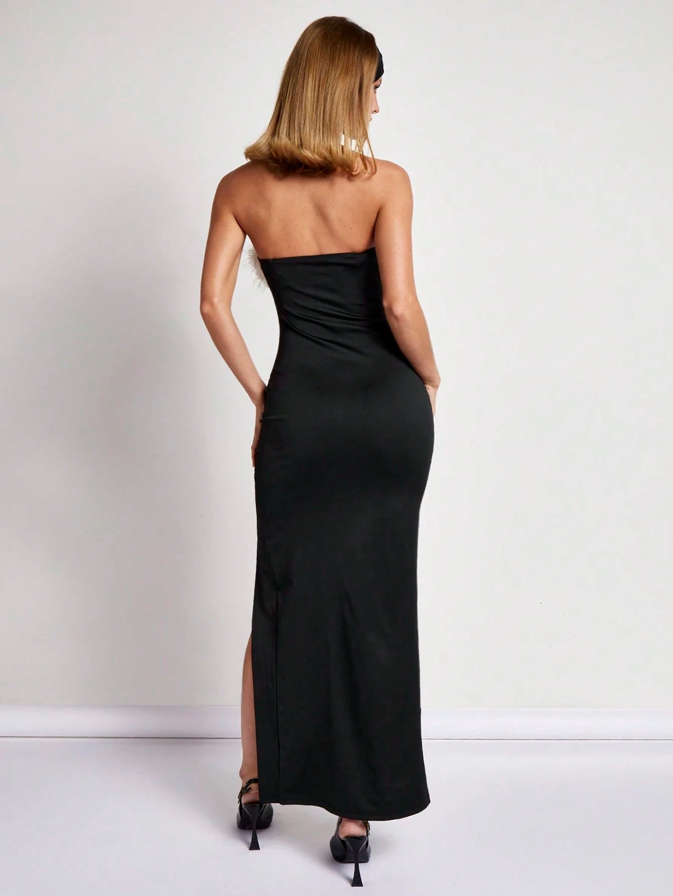 فستان طويل نسائي من SHEIN COSMINA بتصميم بسيط وعملي