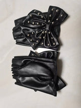 SHEIN Black Rivet Bow Decor PU Leather Gloves