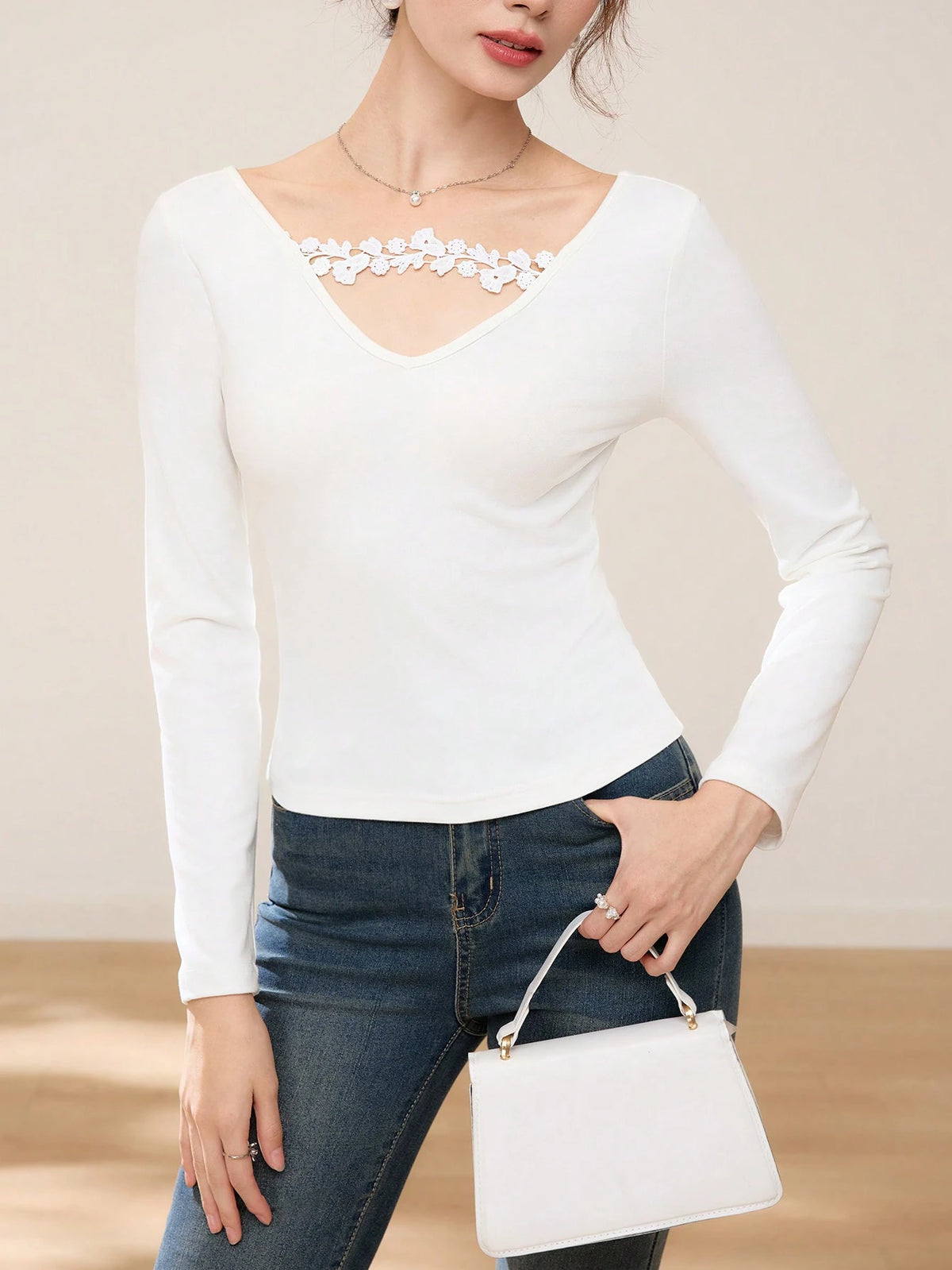 SHEIN EastFlair Women's Elegant Long Sleeve Fitted T-Shirt With Floral Applique