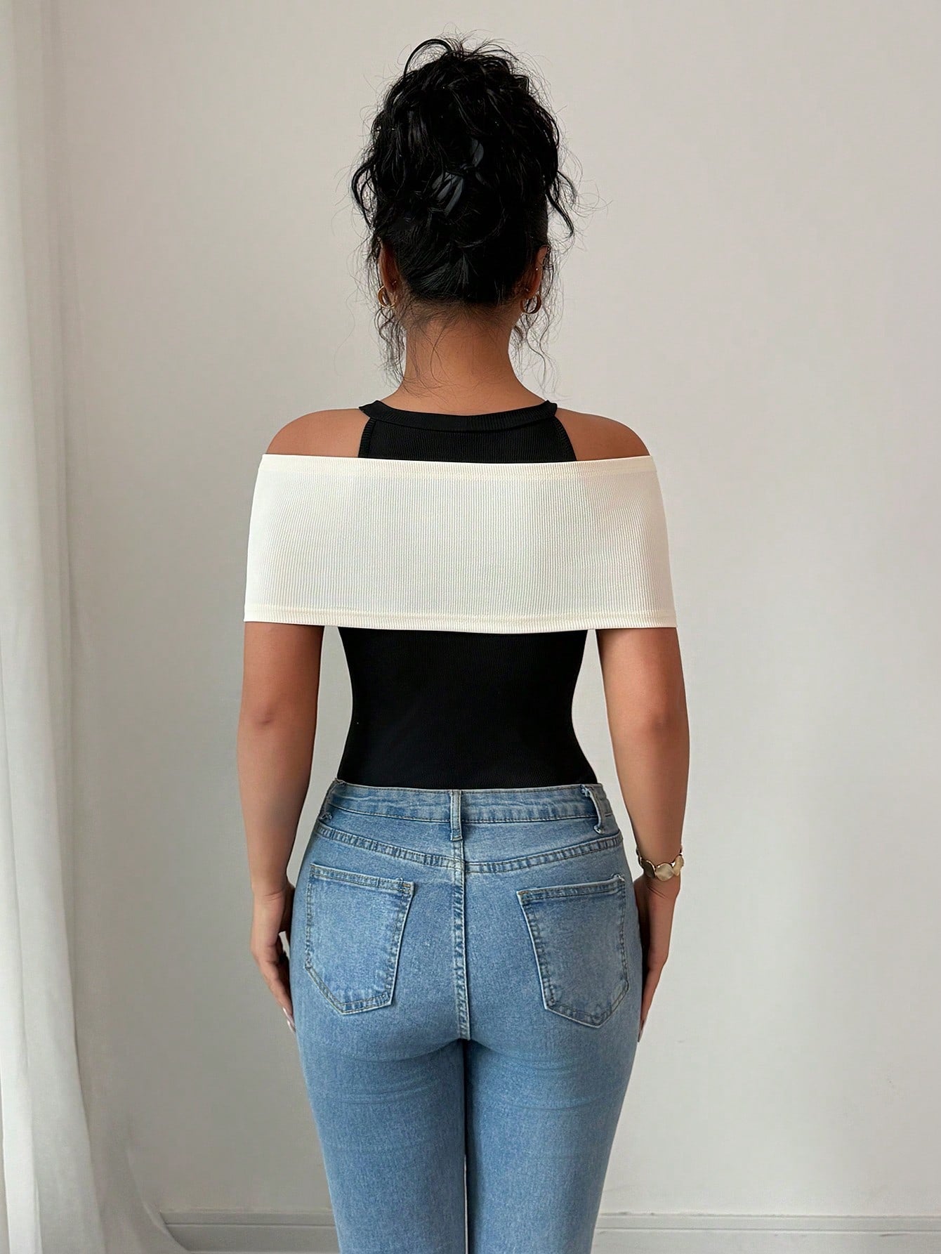 SHEIN Elenzga Elegant Colorblock Knot Halter Bodysuit For Women