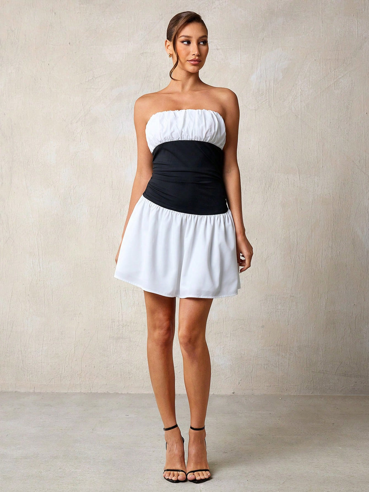 SHEIN Glamine Contrast Strapless Ruched Short Dress For Women