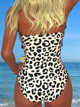 SHEIN مايوه قطعة واحدة بتصميم أنيق ومثير وعصري مخطط ومزين بالدانتيل والكشكشة وفيونكة على الصدر مع حمالات قابلة للفصل مثالي للشاطئ وحفلات المسبح والعطلات الصيفية