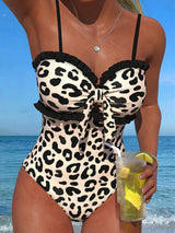 SHEIN مايوه قطعة واحدة بتصميم أنيق ومثير وعصري مخطط ومزين بالدانتيل والكشكشة وفيونكة على الصدر مع حمالات قابلة للفصل مثالي للشاطئ وحفلات المسبح والعطلات الصيفية