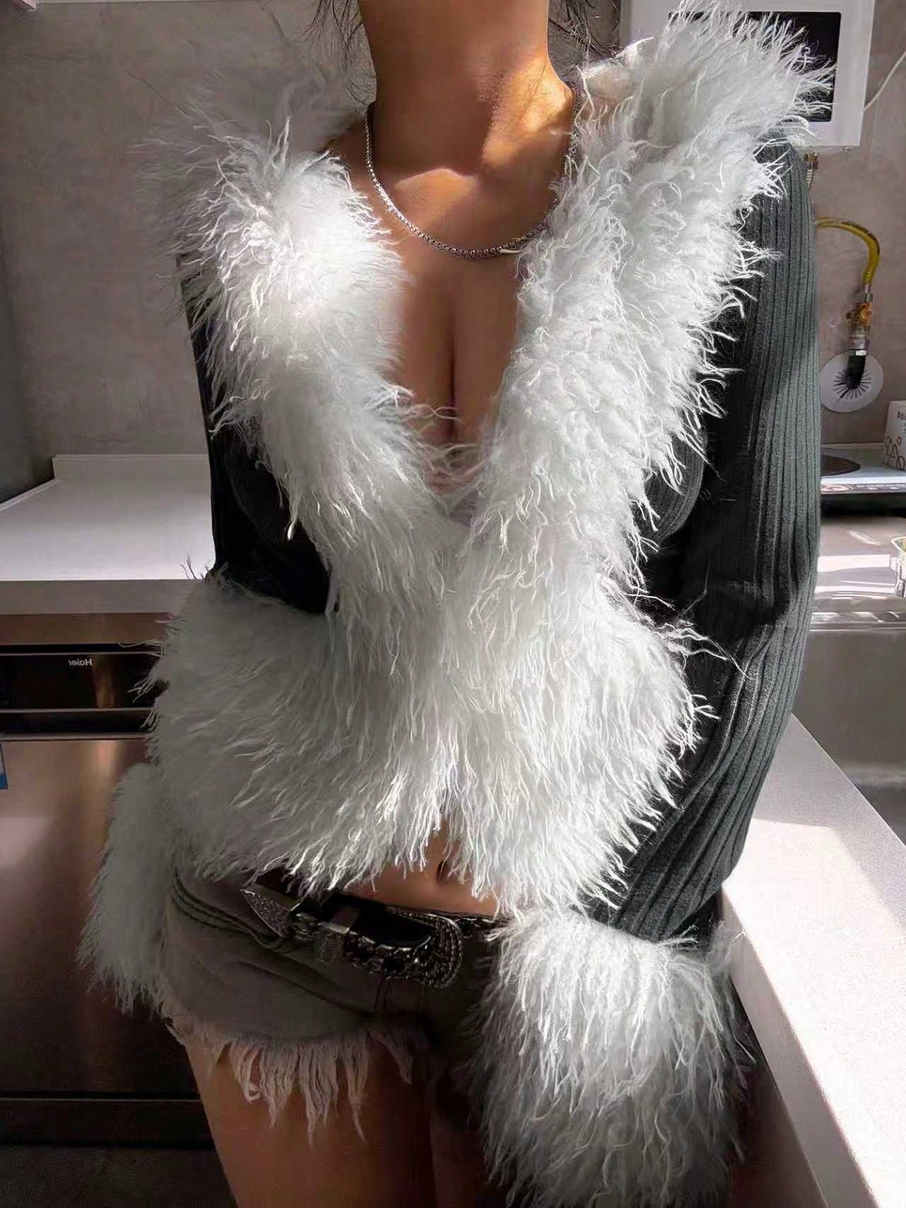 SHEIN Patchwork Contrast Color Faux Fur Coats For Women, Luxurious And Elegant Style