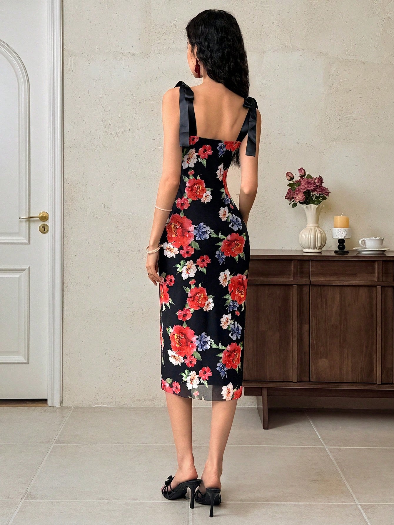 SHEIN EastFlair Women's Floral Print Slim Fit Elegant Sleeveless Midi Dress