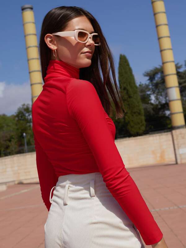 SHEIN High Neck Solid Form Fitted Tee