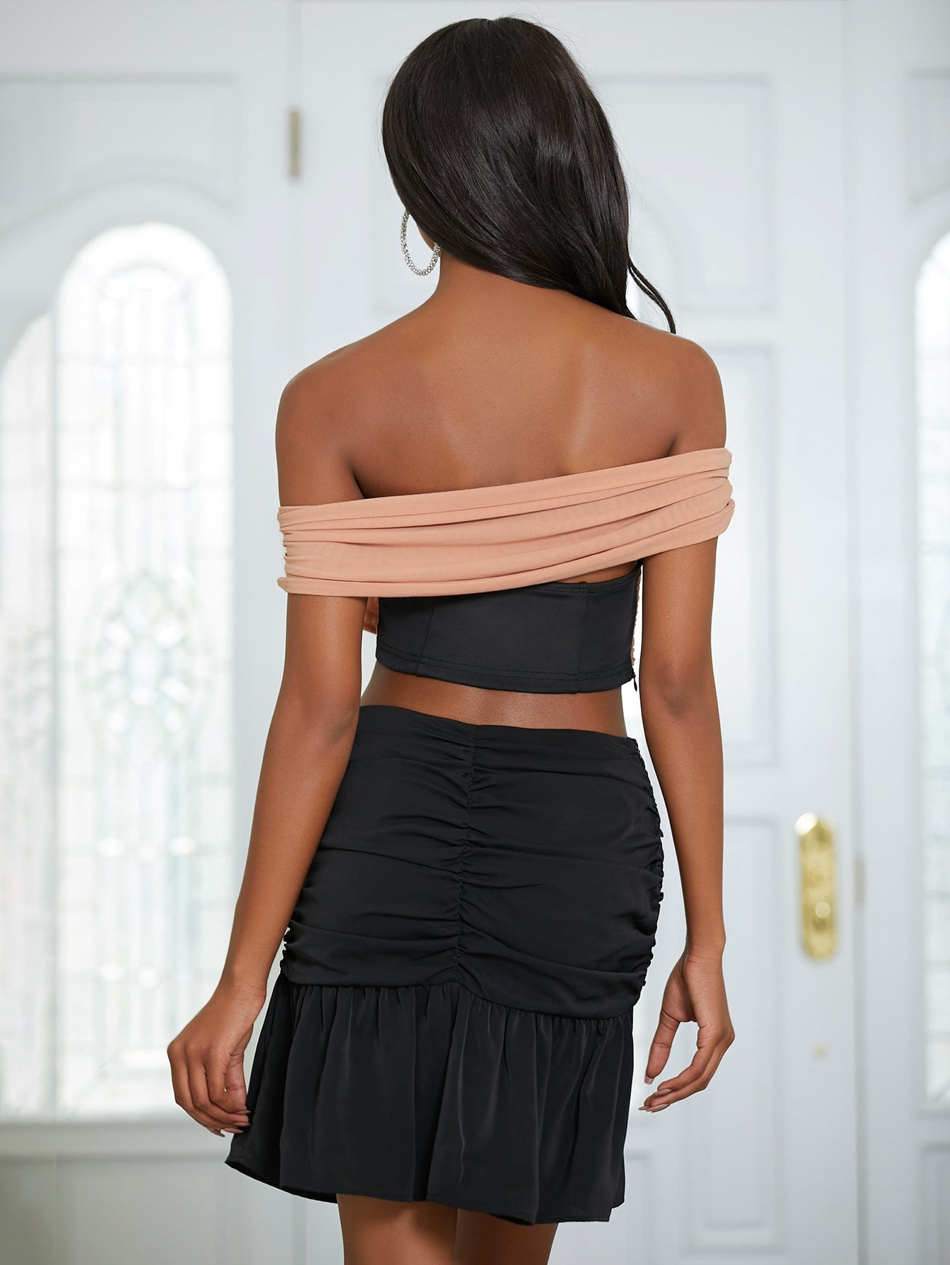 SHEIN Off Shoulder Two Tone Hook And Eye Asymmetrical Hem Top