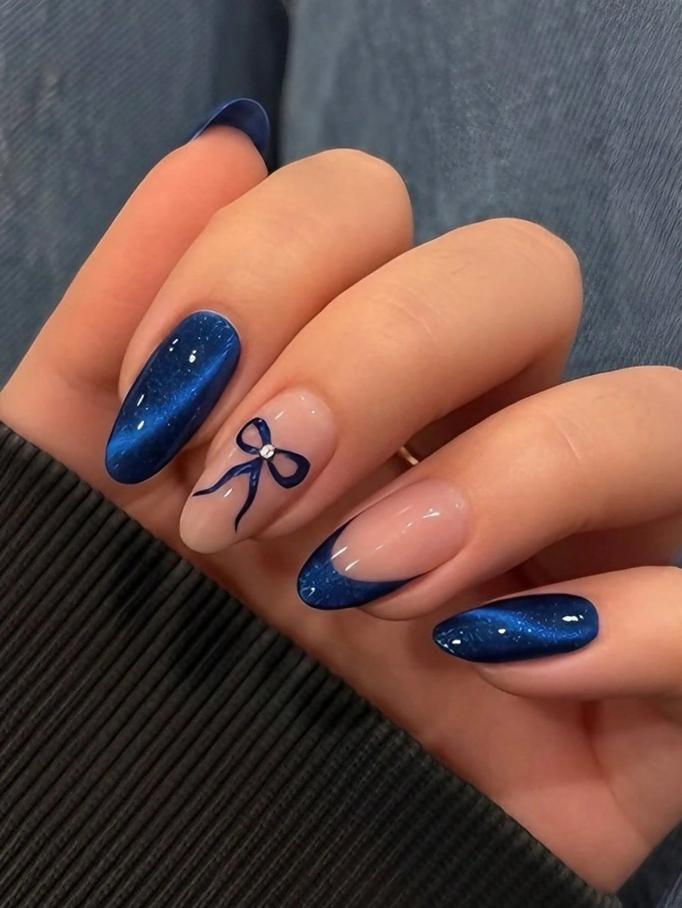 24pcs Medium Almond-Shaped Nail Stickers, Blue & White Ombre Glossy Full Coverage Minimalist Style Nail Art Set BY SHEIN 