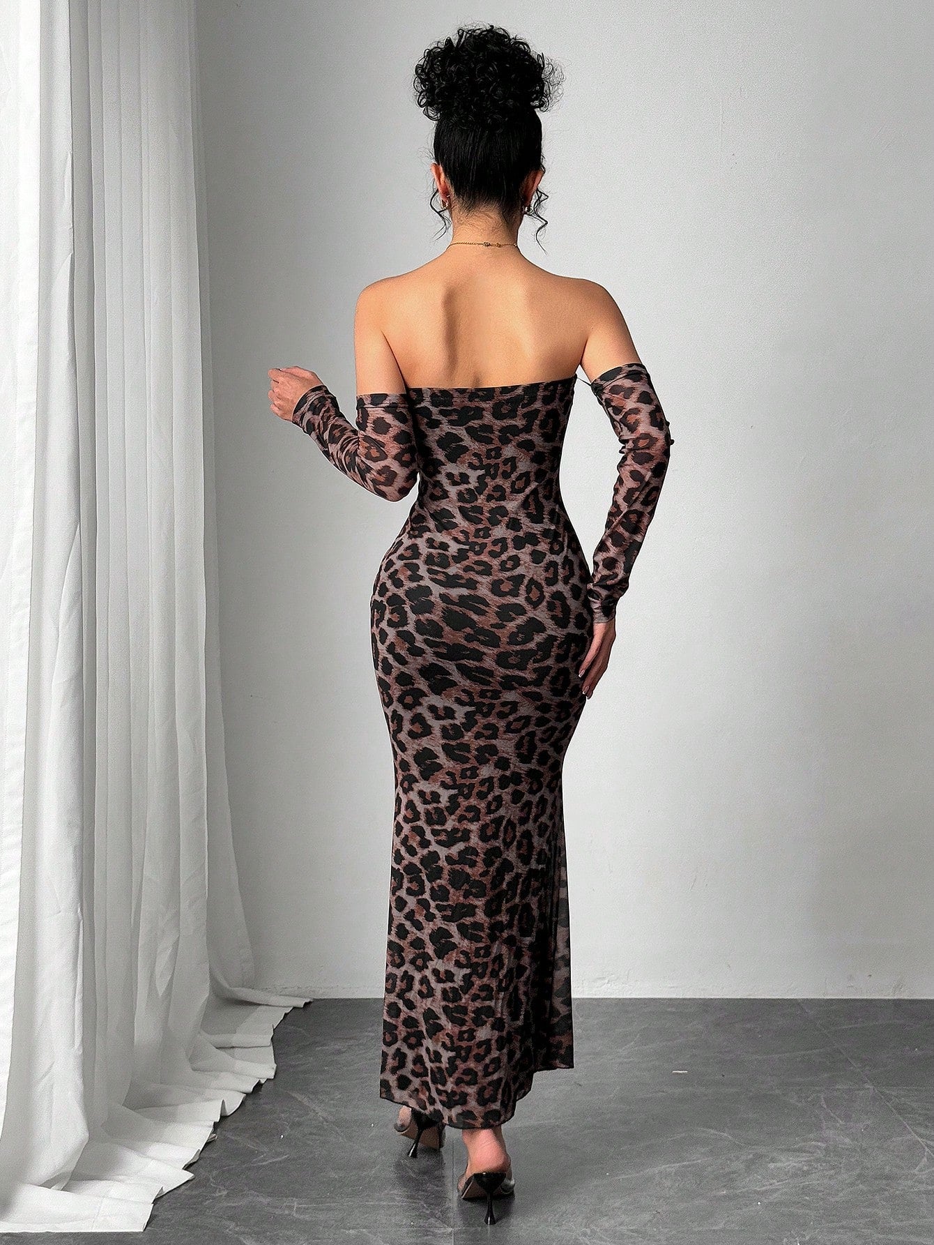 SHEIN Raffinéa Stylish Women's Slim Fitting Sexy Long Dress With Fish Tail Sleeve