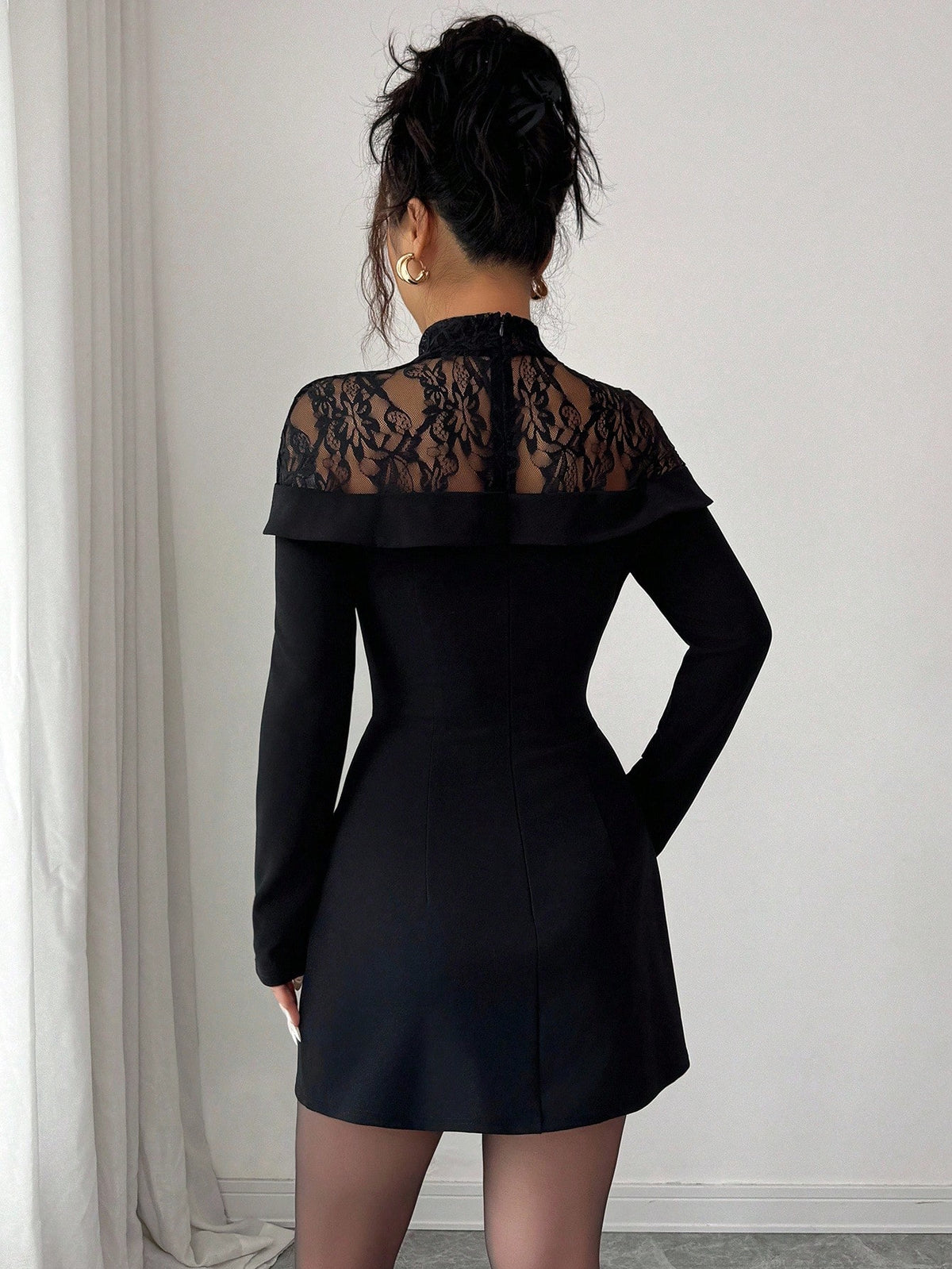 SHEIN Siren Gaze Women's Elegant Ruched Waist Lace Patchwork Long Sleeve Bodycon Black Dress