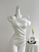 SHEIN Sweetra 3D Floral Oblique Collar Sleeveless Slim Fit Blouse