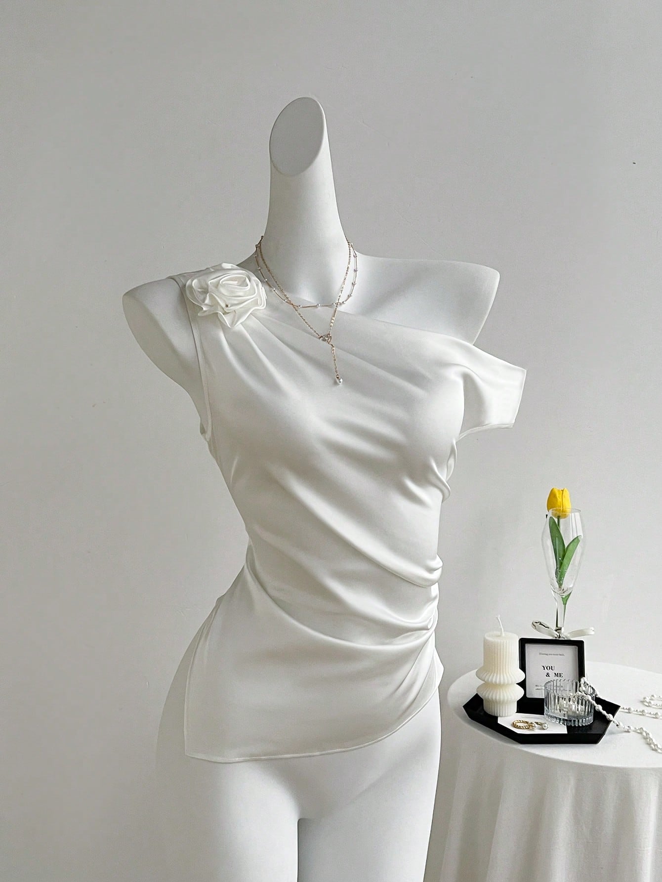 SHEIN Sweetra 3D Floral Oblique Collar Sleeveless Slim Fit Blouse