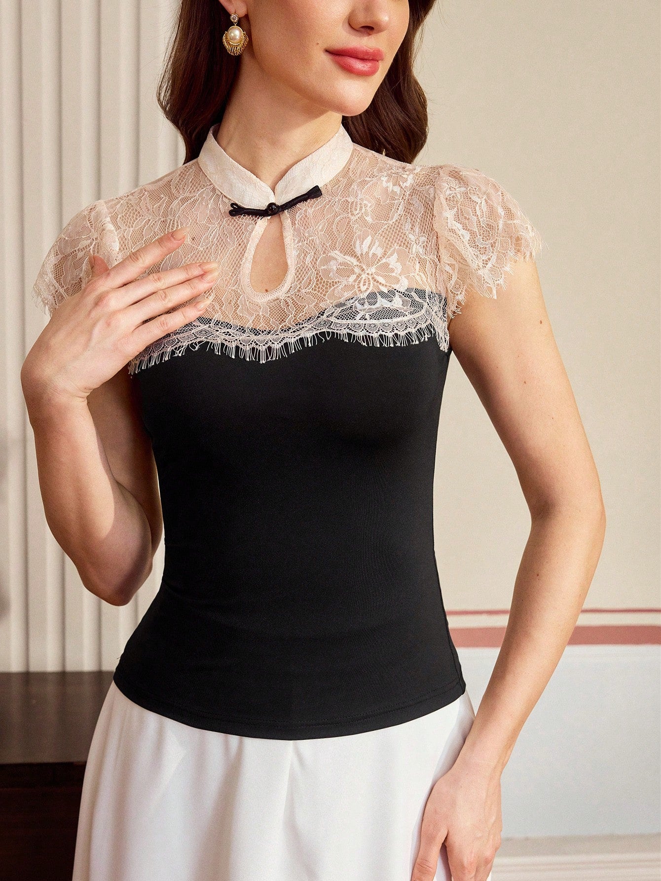 SHEIN Vintamour Vintage Classic Elegant Women's T-Shirt, Spring/Summer Fitted New Chinese Style Button T-Shirt, Lace Patchwork T-Shirt, Black & White T-Shirt