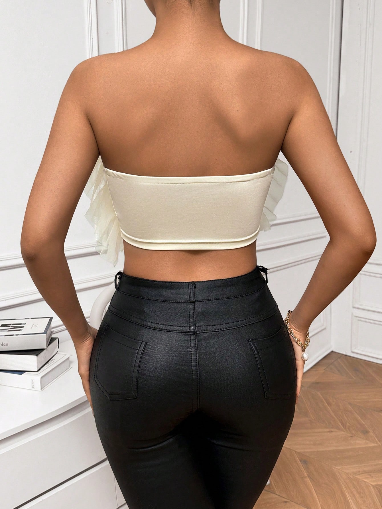 SHEIN Privé Women's Strapless Fringed Top With Ruffle Hem - Image 2