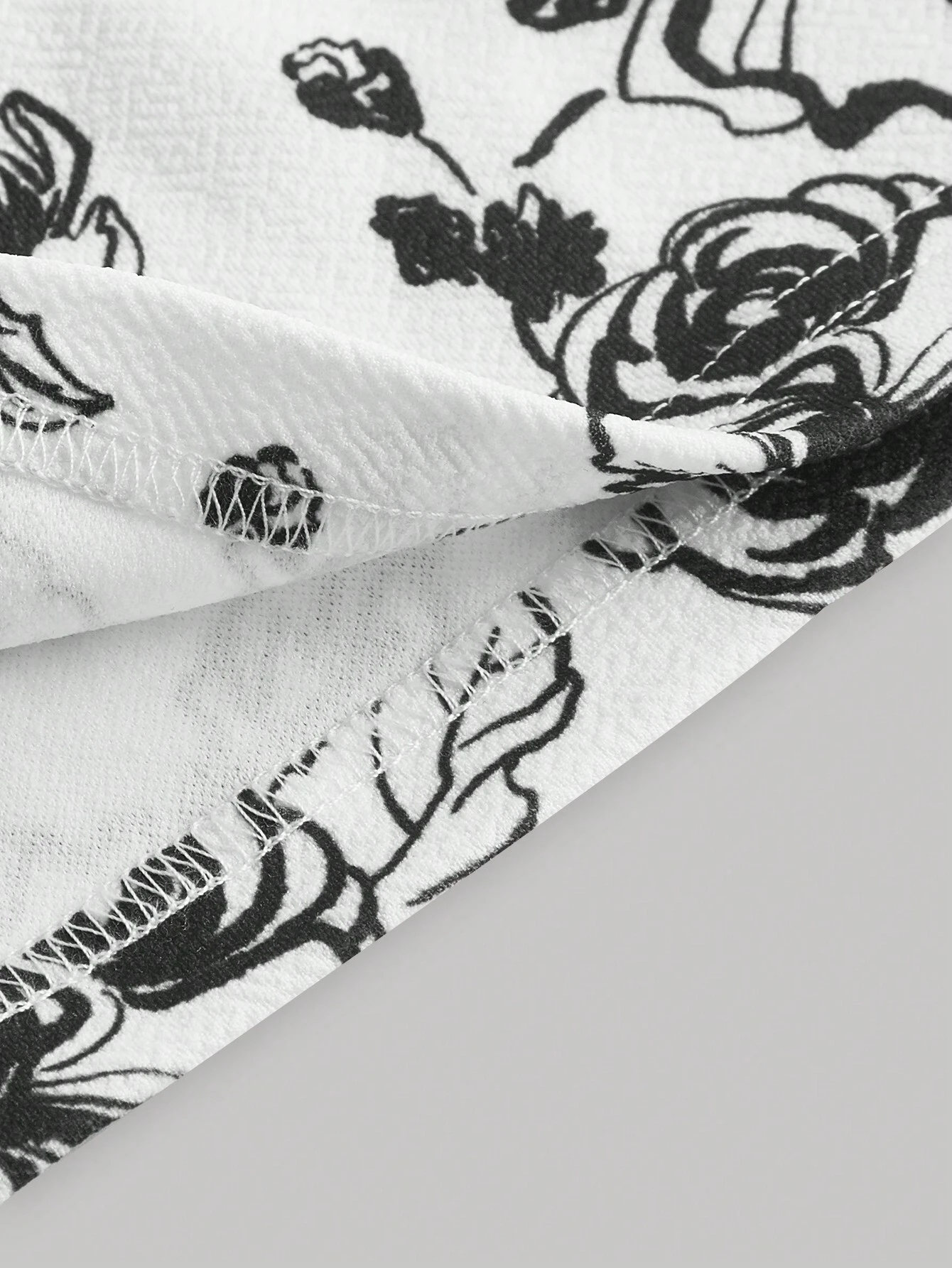 SHEIN MOD Allover Floral Print Tie Shoulder Wide Straps Top & Skirt - Image 3