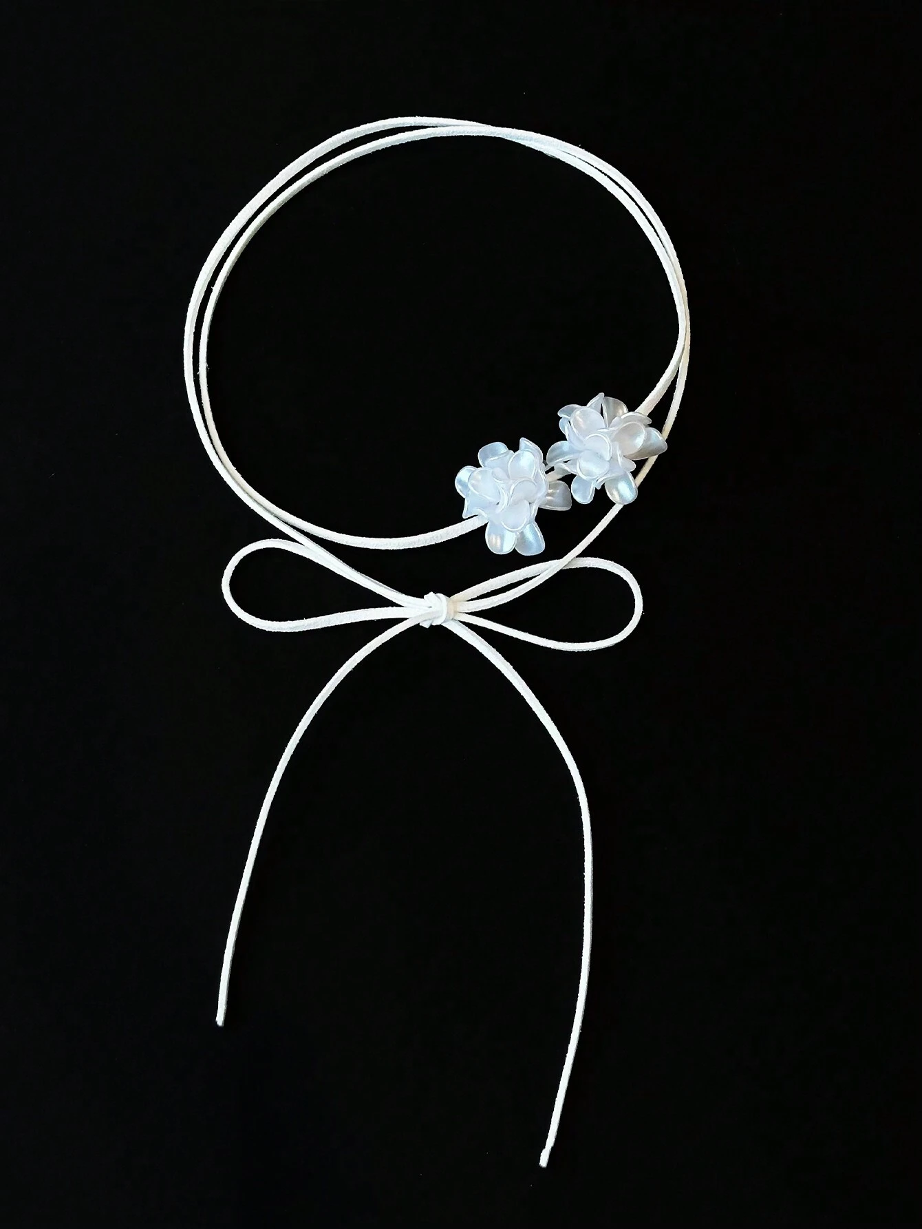 SHEIN1pc Titanium Steel Tarnish-Resistant Silver Rose Flower Double Layer Leather Choker Necklace - Image 4