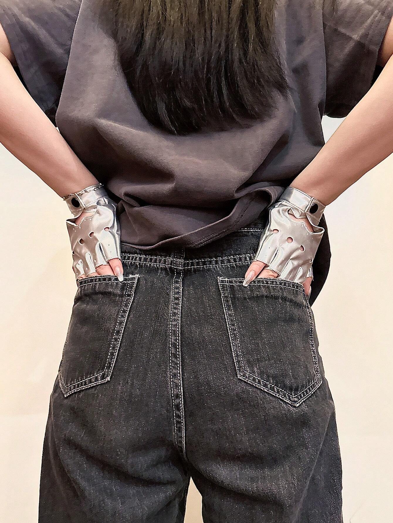 SHEIN 1pair Hollow Heart PU Leather Fingerless Gloves Suitable For Outdoor Riding - Image 2