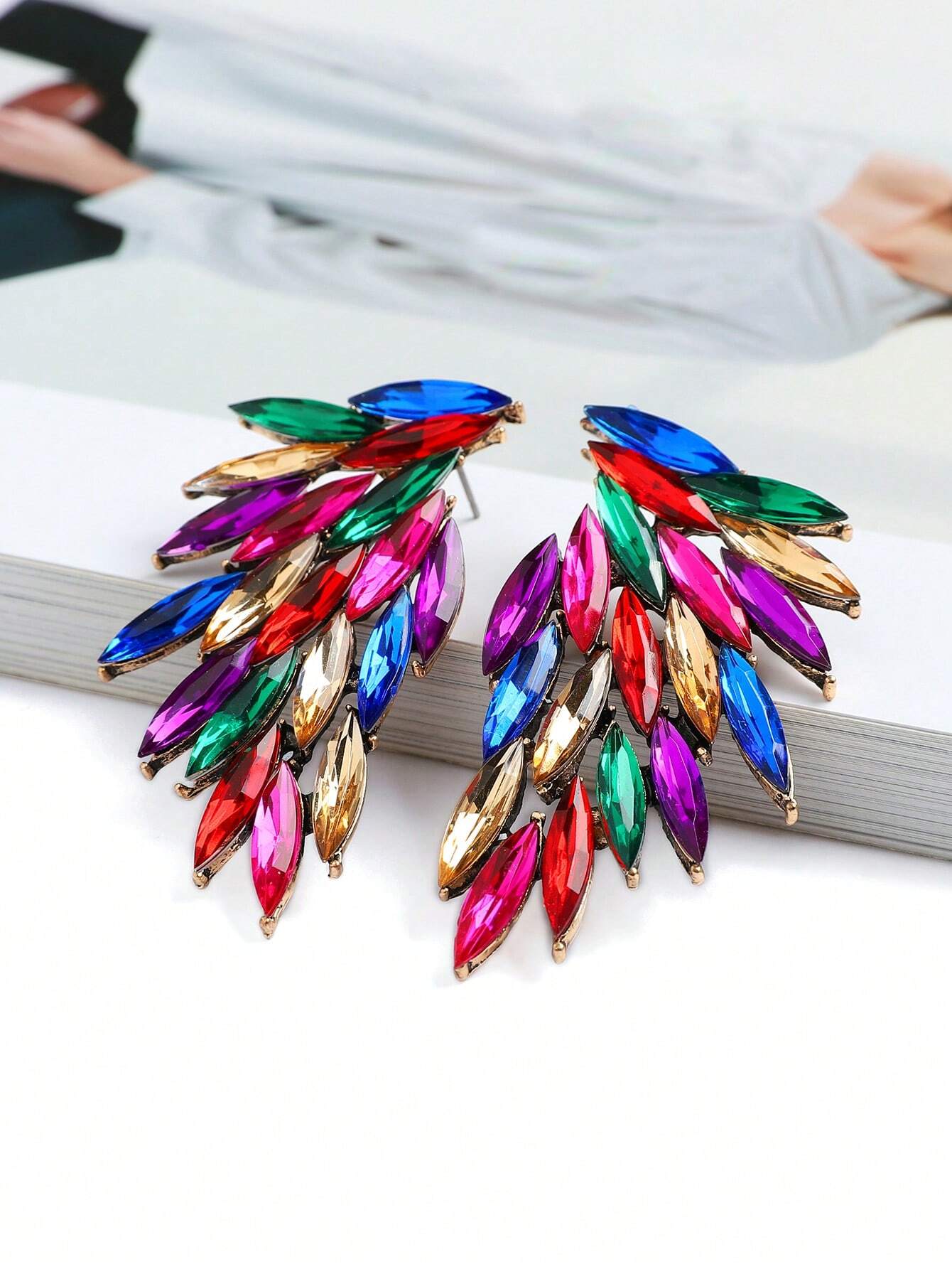 SHEIN 1pair Fashionable Charming Wing Shape Rhinestone Earrings For Daily Wear - Image 3