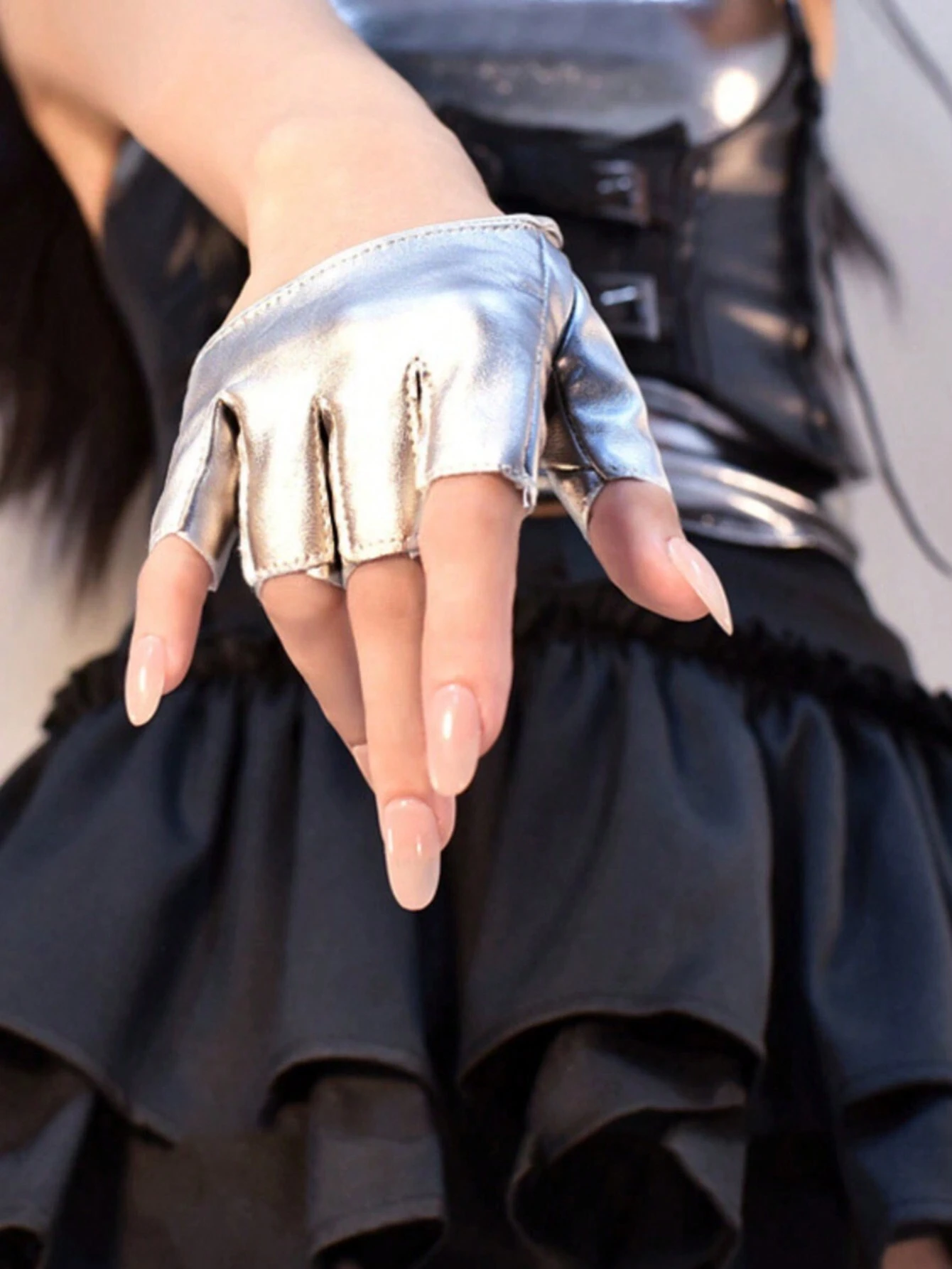 SHEIN One Pair Of PU Leather Open Cutout Fingerless Gloves - Image 2