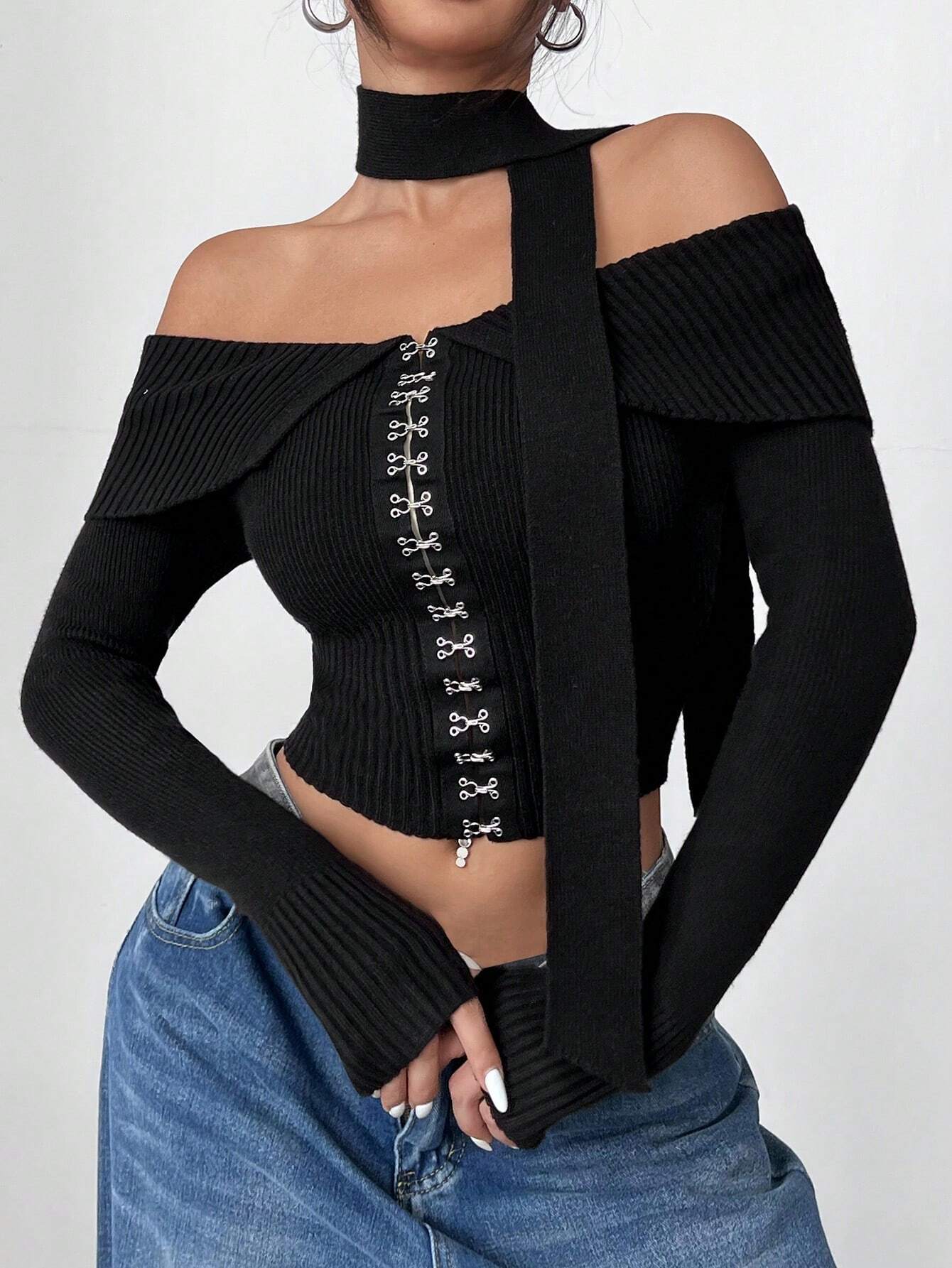 SHEIN EZwear Women Open Shoulder Cropped Turtleneck Sweater