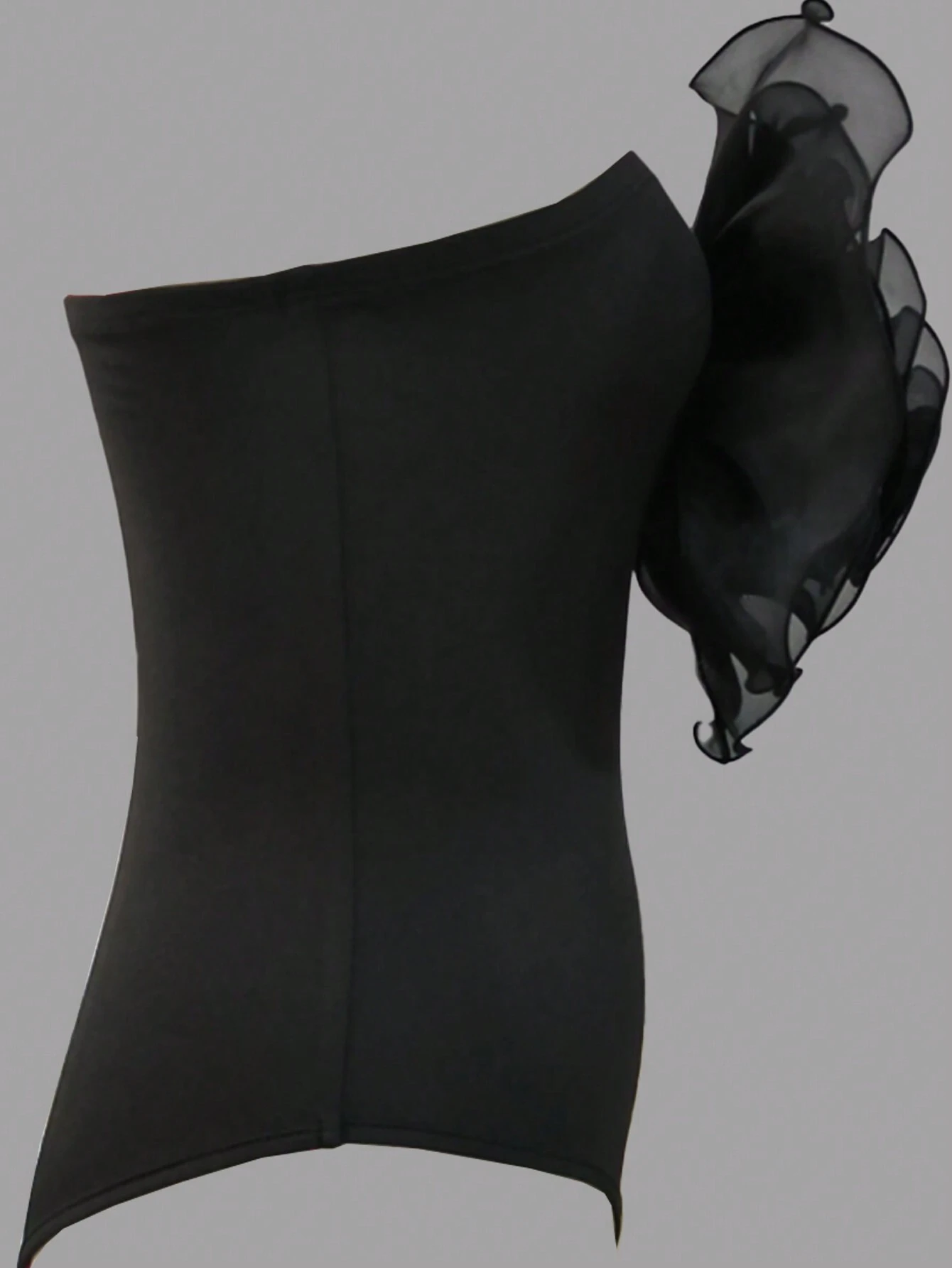 SHEIN Essnce Women Beach Vacation Solid Color 3d Flower Decoration Tube Top Bodysuit - Image 3