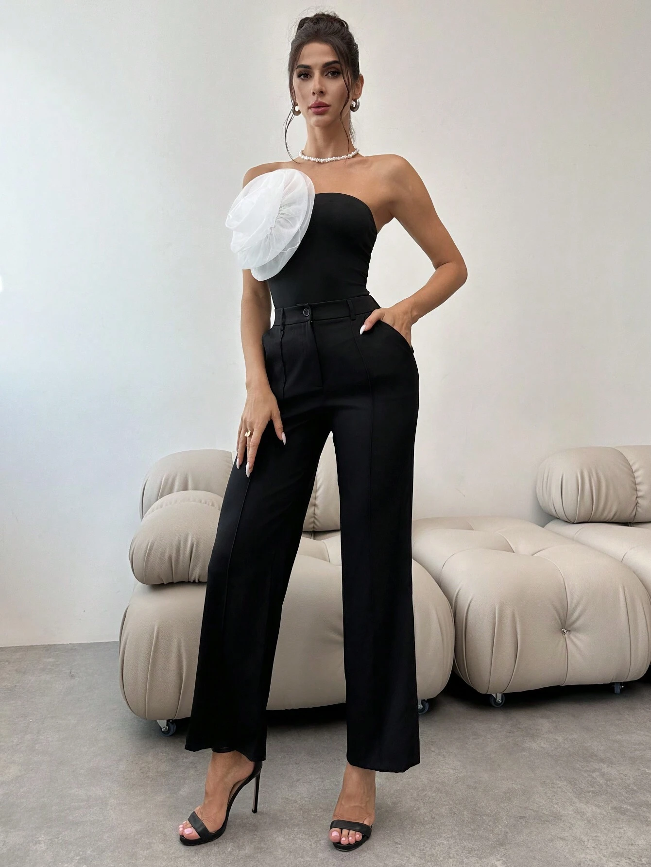 SHEIN Privé Elegant Floral Decor Bandeau Bodysuit For Party, Holiday, Romantic Date - Image 3