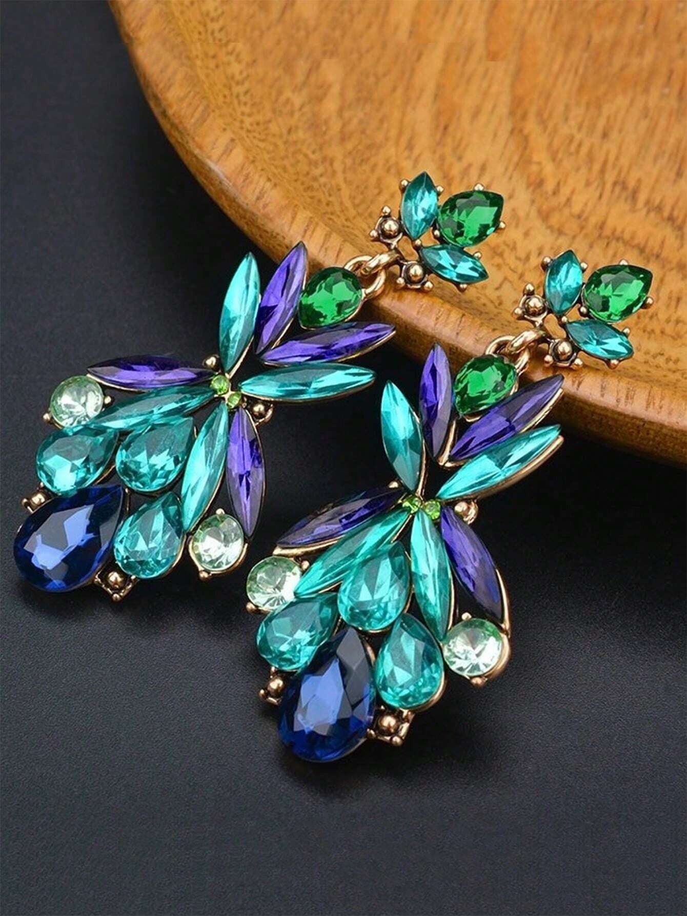 SHEIN 1pair Vintage Alloy & Green Crystal Gemstone Inlaid Earrings For Women Suitable For Formal Events