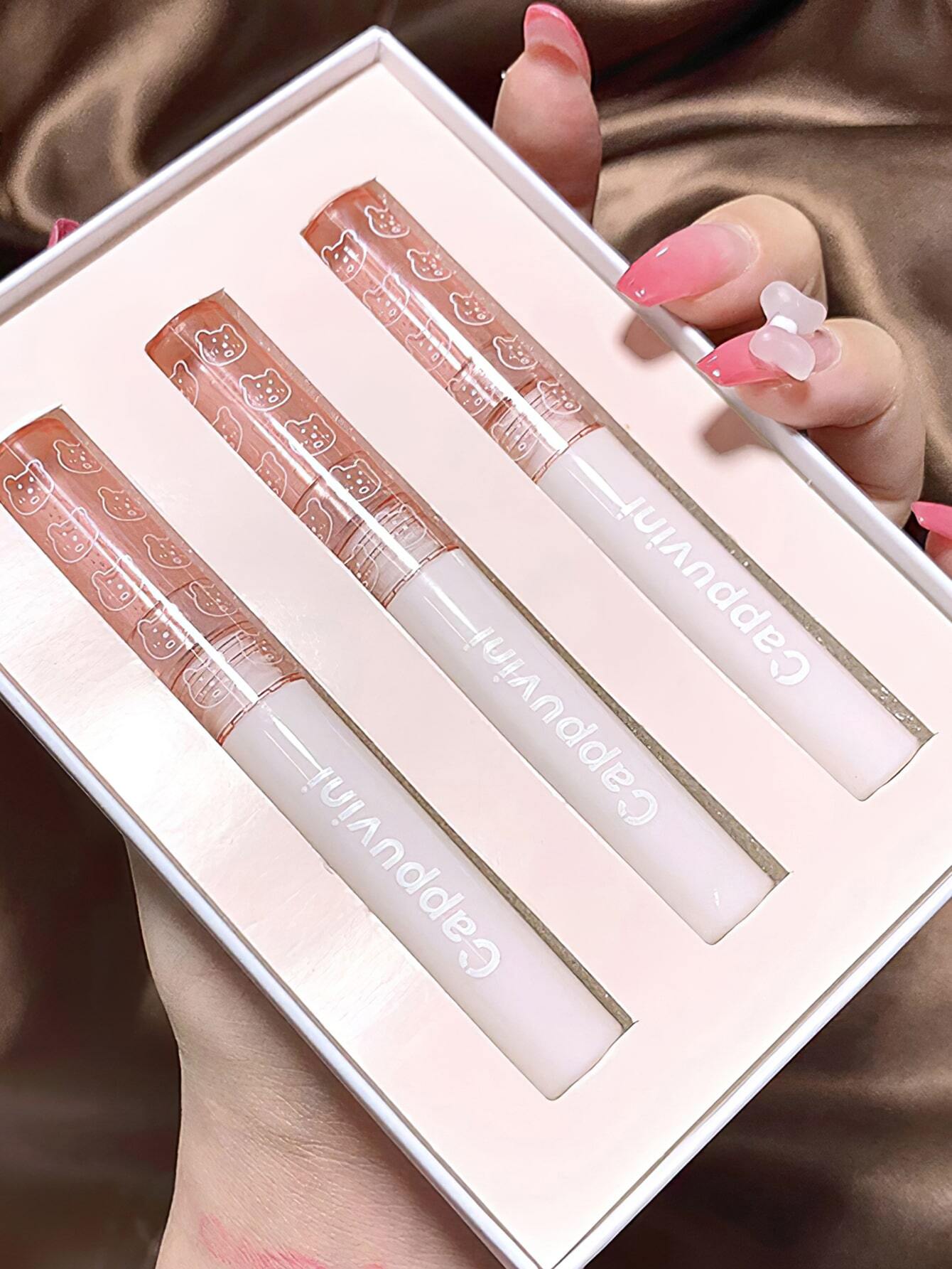 SHEIN Cappuvini Watery Mirror Lip Gloss Kit, 3Pcs Cartoon Cat Print Waterproof Not Fade Lip Glaze Non-Stick Cup Liquid Lipstick For Women - Image 3