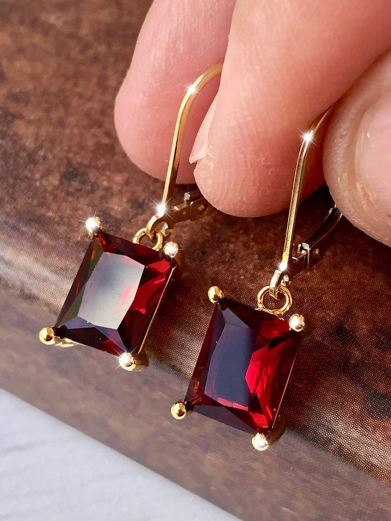 SHEIN 1 Pair Assorted Color (Purple/Green/Red/Blue) Women Fashion Dangle Earrings, Suitable For Daily Wear