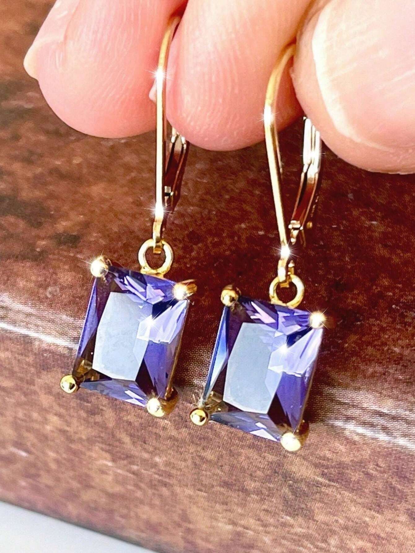 SHEIN1 Pair Assorted Color (Purple/Green/Red/Blue) Women Fashion Dangle Earrings, Suitable For Daily Wear