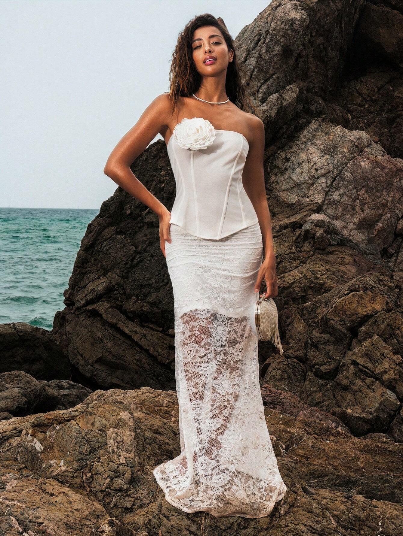 SHEIN Opulessa Solid Color Knit Fitted Bandeau Top With Floral 3D Decor For Ladies, Vacation