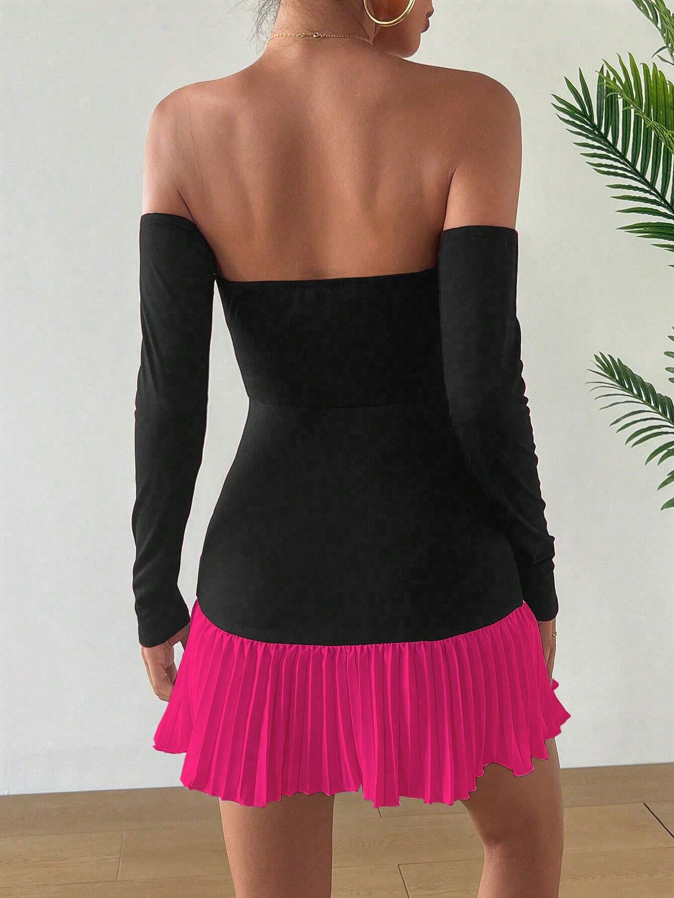 SHEIN Relaxiva 1pc Women's Sleeveless Patchwork Ruched Bodycon Dress In Black & White - Image 2