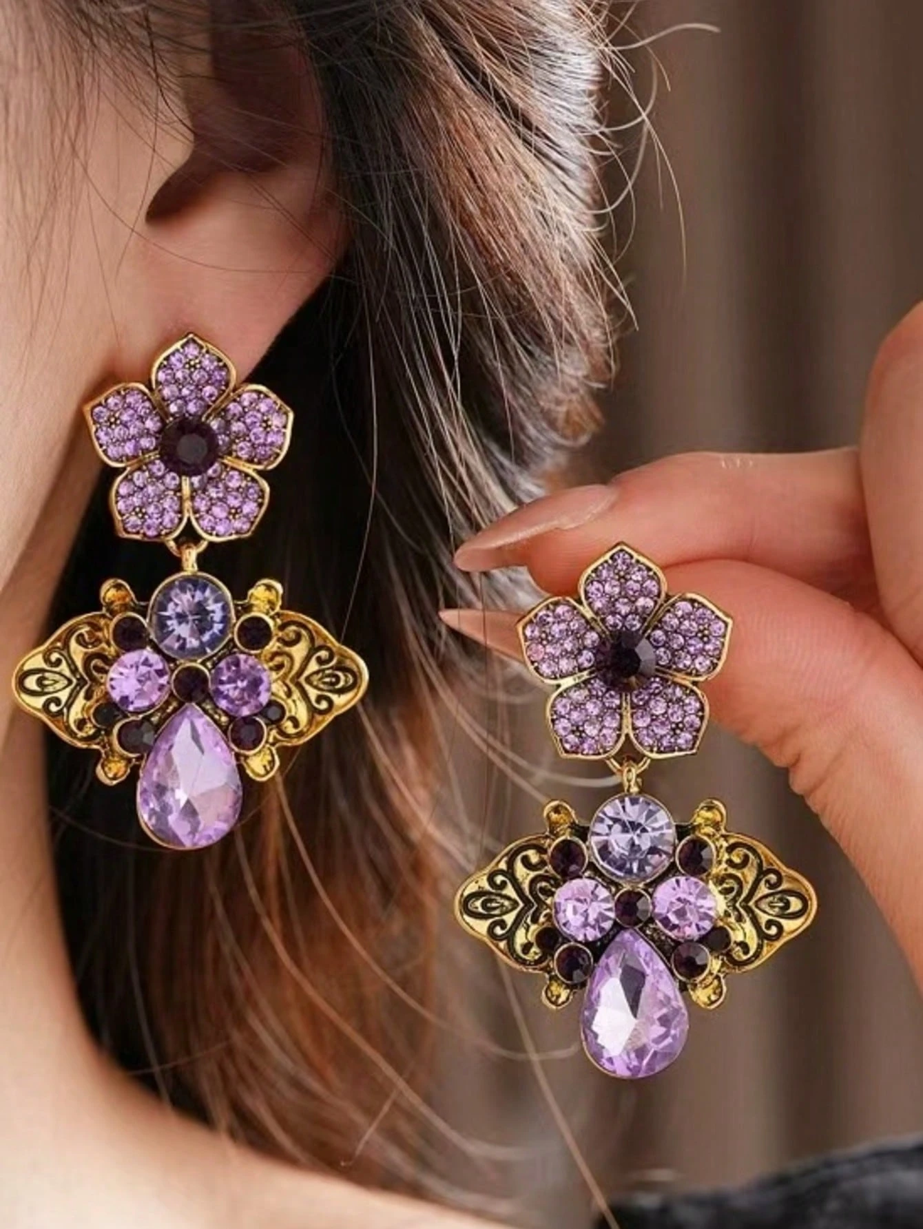 SHEIN 1 Pair Vintage Rhinestone Flower & Teardrop Earrings, Luxury Elegant Design For Women