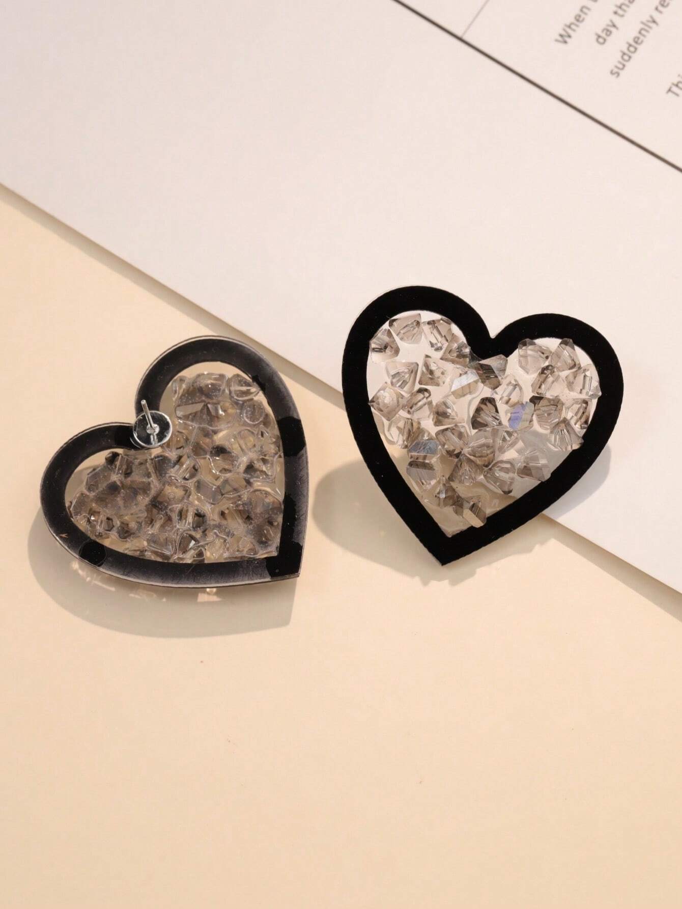 SHEIN 1pair Elegant Black Heart Shape Artificial Crystal Earrings - Image 3