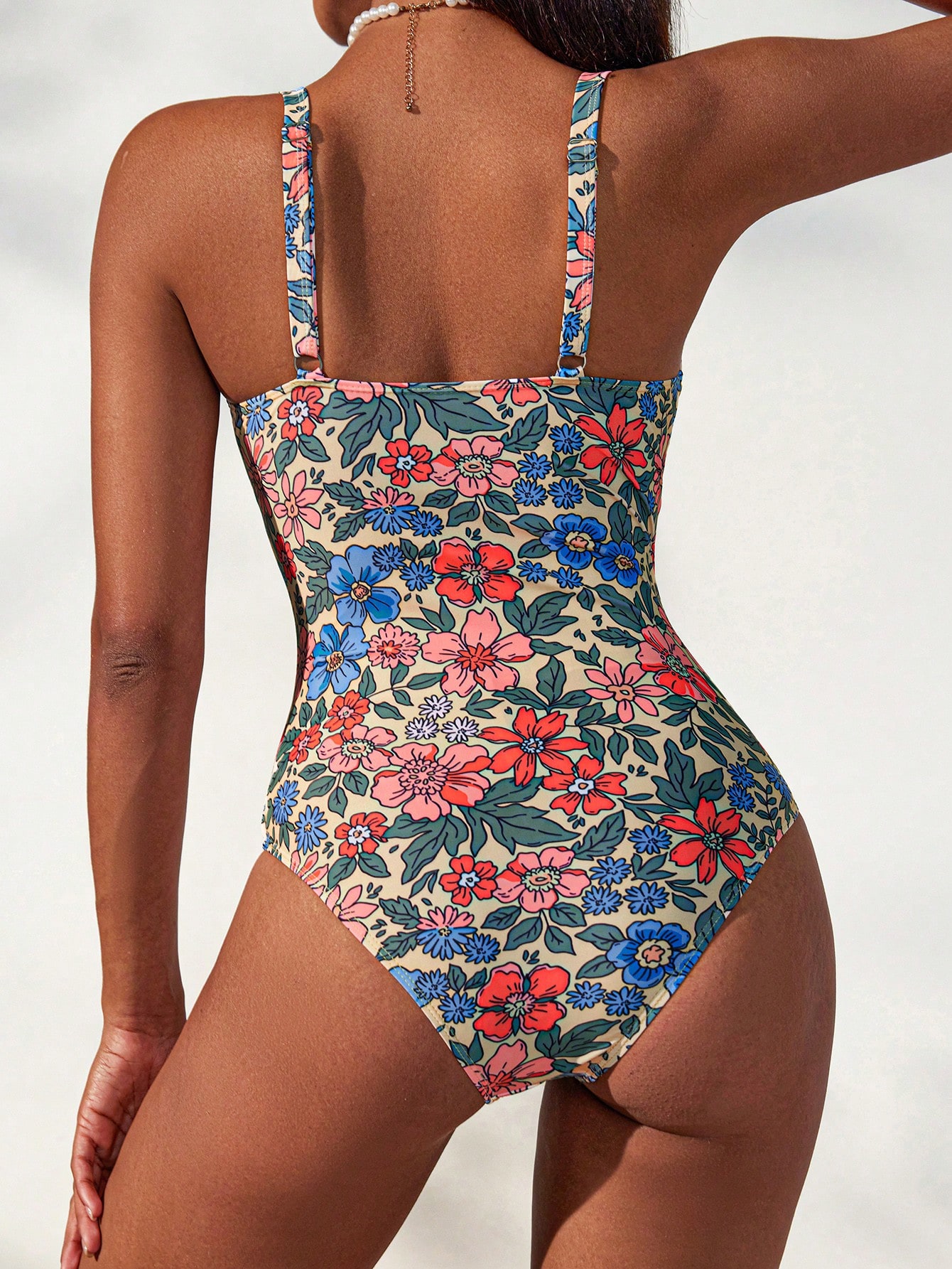 SHEIN 1pc Women's Floral All-Over Print Adjustable Strap Slim Fit Jumpsuit  For - Image 2