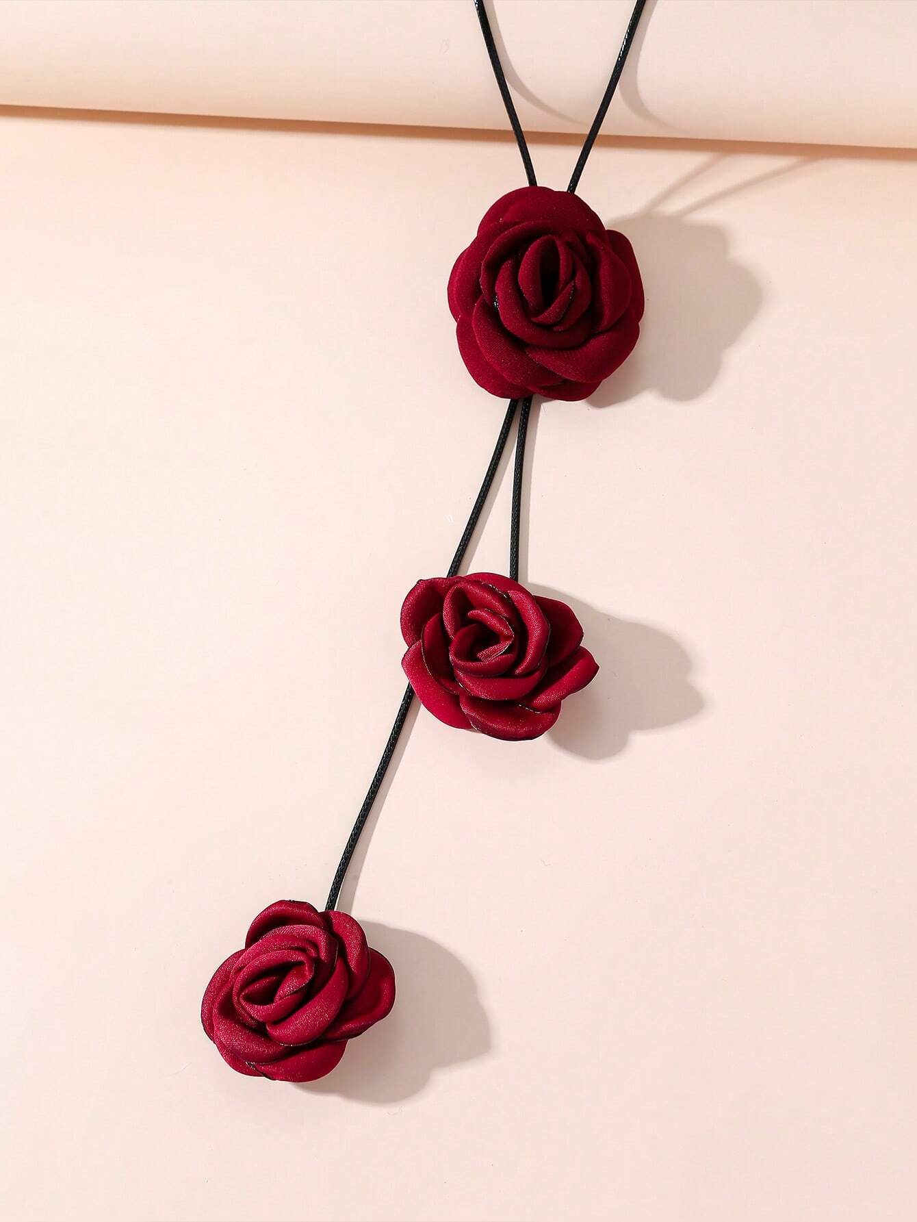 SHEIN Flower Decor Y Lariat Necklace Valentines - Image 3