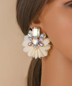 SHEIN Flower & Rhinestone Decor Earrings Valentines