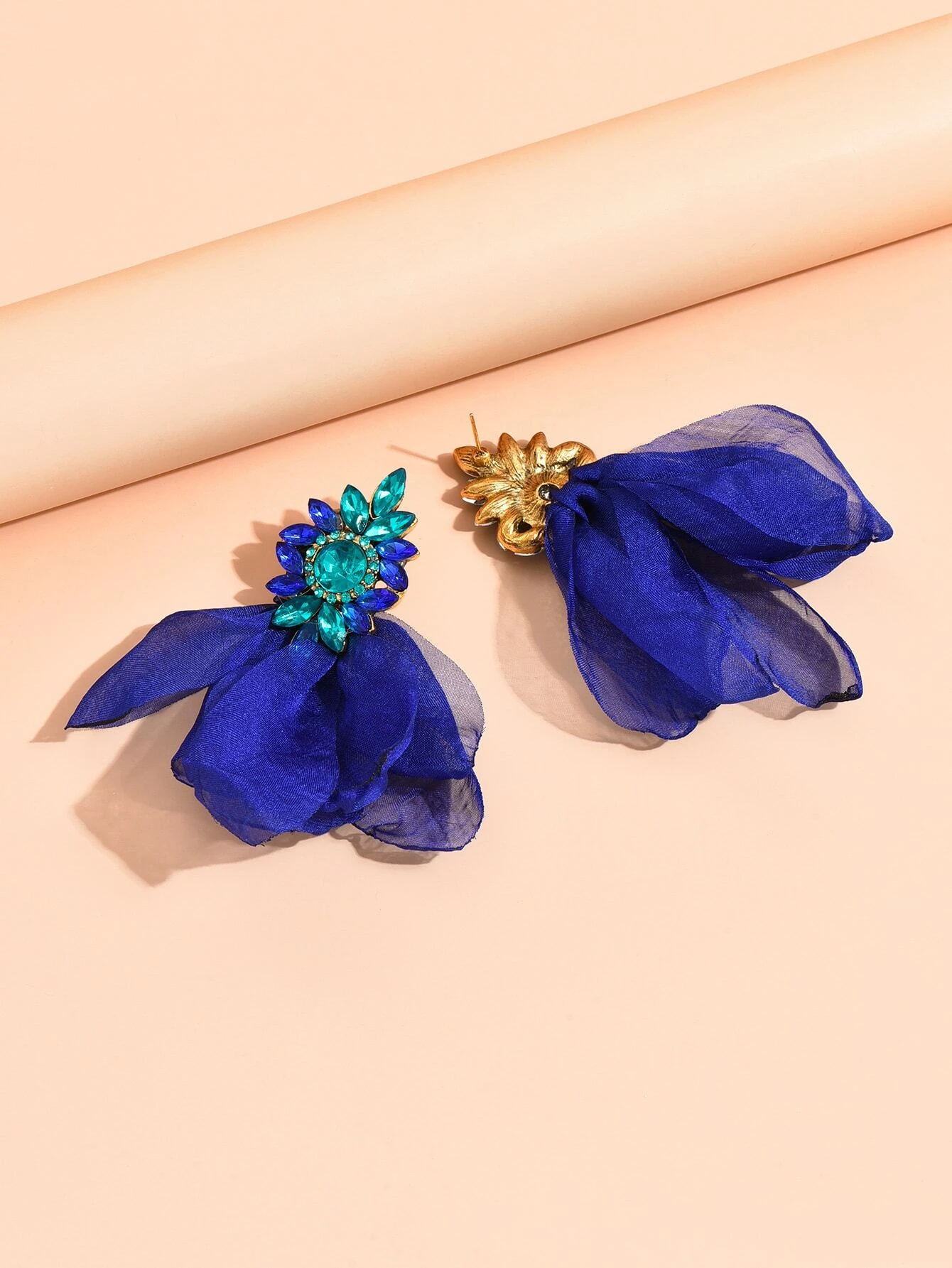 SHEIN Rhinestone & Flower Decor Drop Earrings Valentines - Image 2