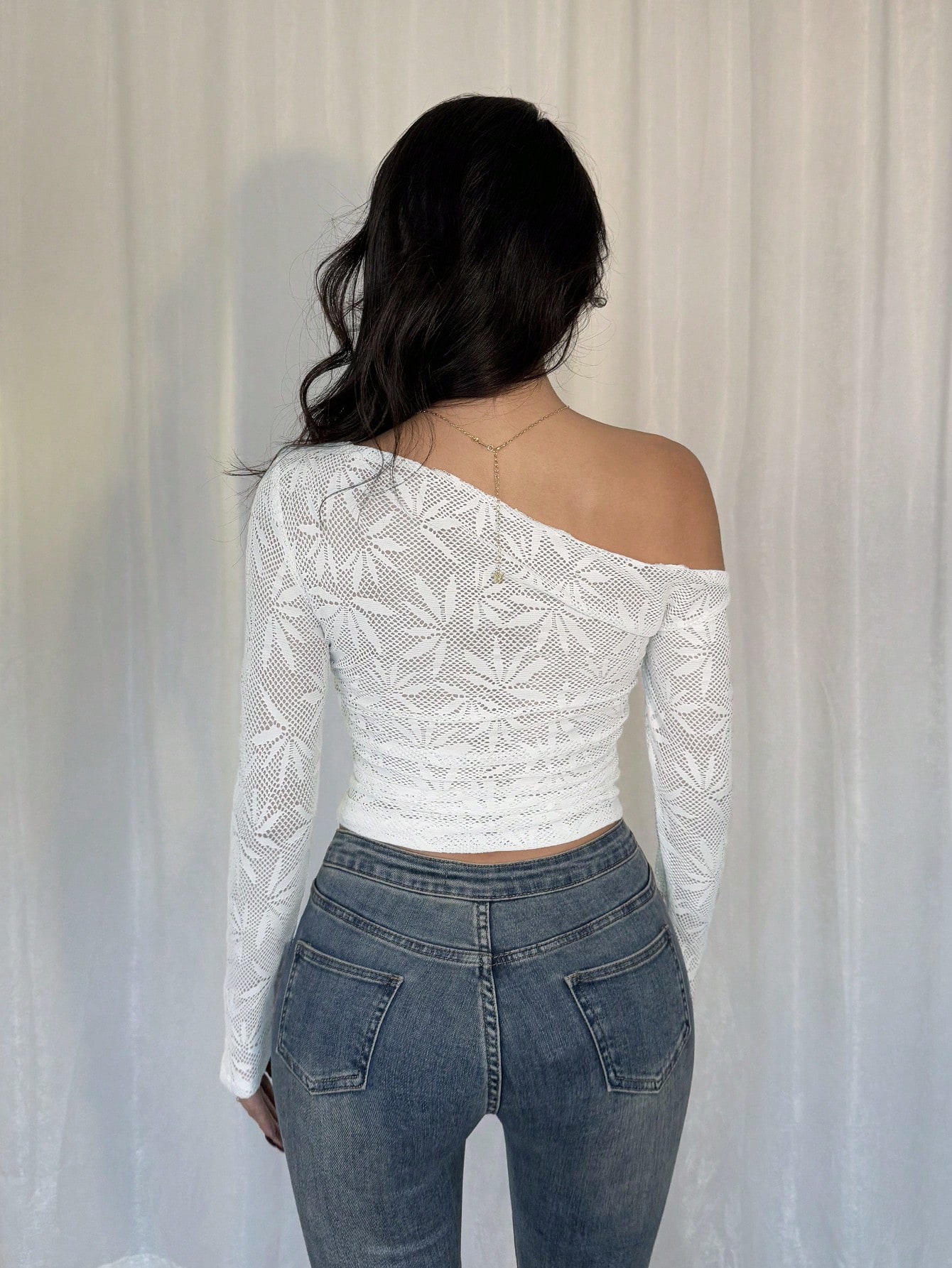 SHEIN Raffinéa Sexy Fitted Asymmetrical Collar Pleated Waist Long Sleeve Bamboo Leaf Jacquard Fabric White T-Shirt - Image 3