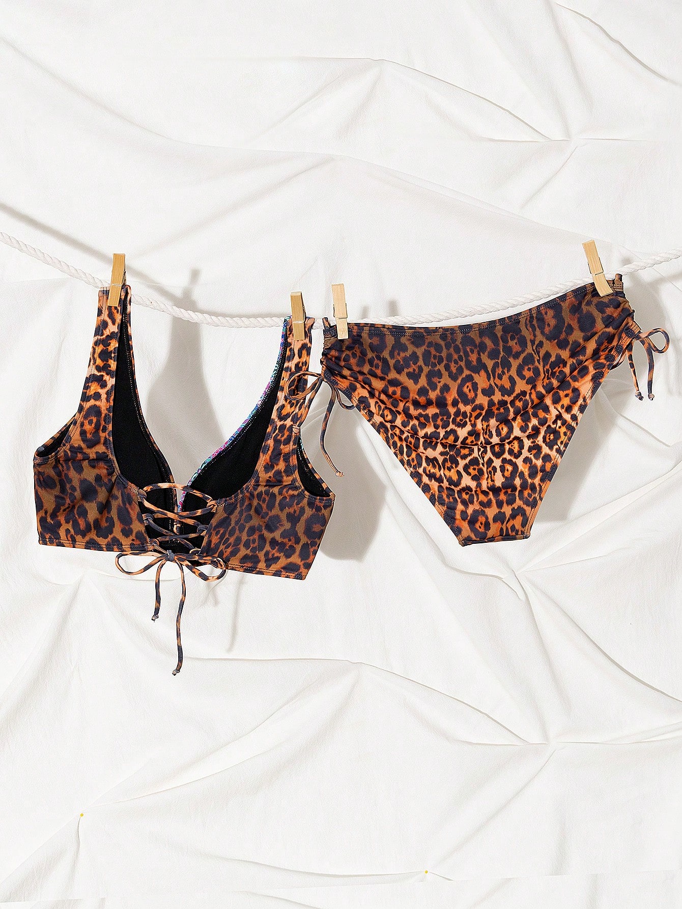 SHEIN Swim Vcay 2pcs Leopard Print Patchwork Bohemian Pattern Front Twist & Back Drawstring Women Vacation Set Summer - Image 4