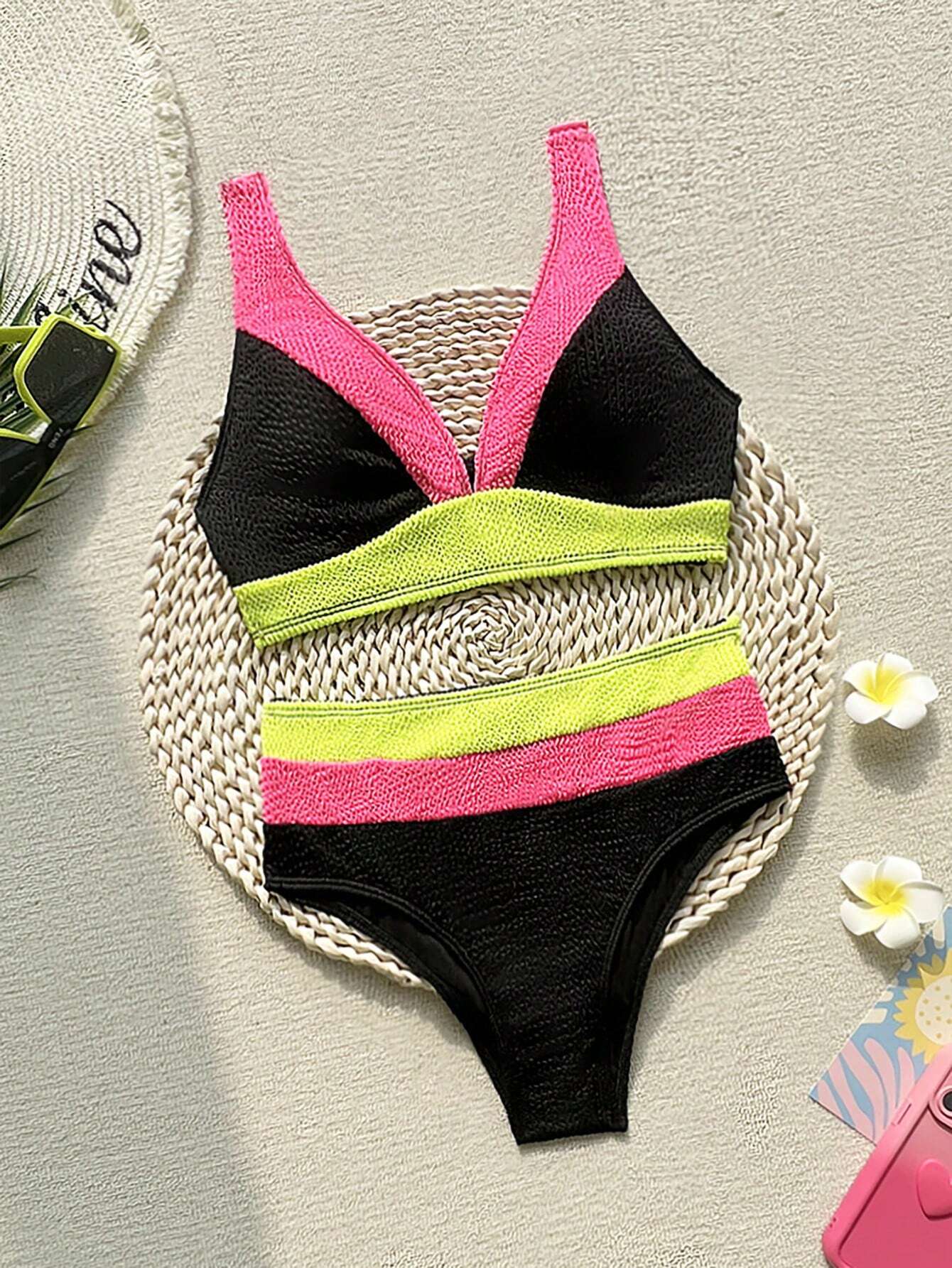 SHEIN Women Vacation Thick Strap V-Neck Sexy Contrast Color Crop Top & High Waist Bottom - Image 3